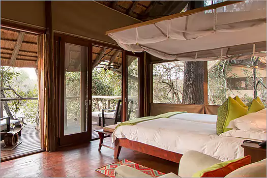 Rhino Post SAfari Lodge