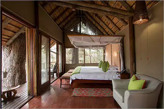 Rhino Post SAfari Lodge