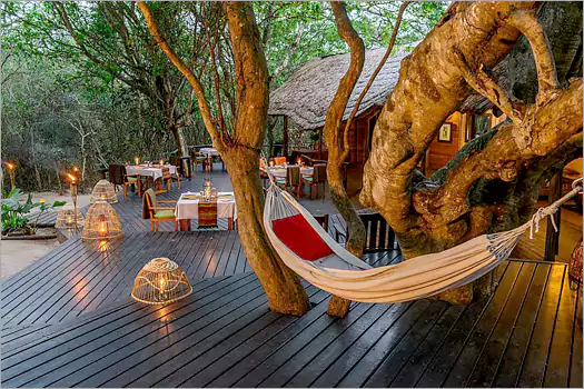 Rhino Post SAfari Lodge